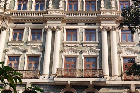 the enchanting lanes of south Bombay talk to me. | Goodhomes.co.in