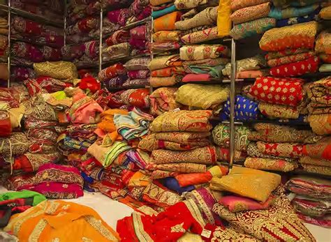 Top 6 Saree Wholesale Market in Delhi - WholesalerShop