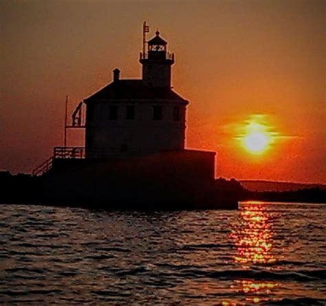 SUPERIOR ENTRY LIGHTHOUSE (2025) All You Need to Know BEFORE You Go ...