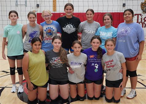 Members of the Washington County Junior High School volleyball ...