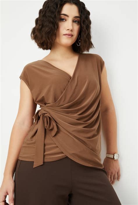 Buy Stylish T-Shirts for Women Online in India | Max Fashion