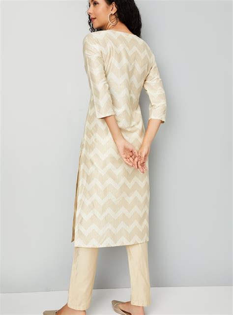 Buy Women Yoke Embroidered Straight Kurts Online at just Rs. 999.0 ...