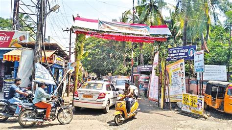 Illegally-built wooden arch blocks traffic flow in Iyyapanthangal