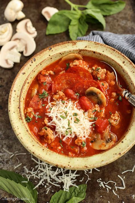 Cheesy Pizza Soup • a farmgirl's dabbles