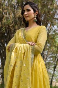 Buy Yellow Chanderi Tissue Mukaish, Kiran Work V Neck Kurta Set For ...