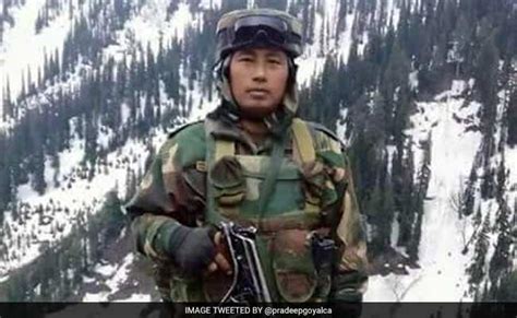 4 घुसपैठियों को मार गिराने वाले हंगपन 'दादा' को मरणोपरांत मिलेगा अशोक ...