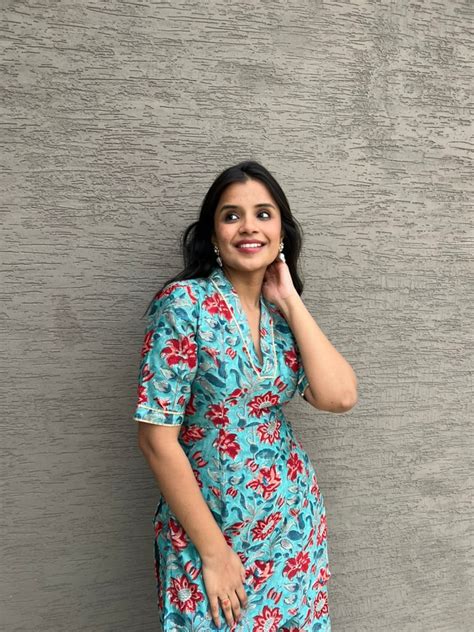 Seraya Clothing: Contemporary and Sustainable Clothing Brand ...