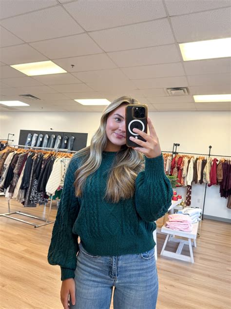 Green Cable Knit Sweater – Lobo's Boutique Tally