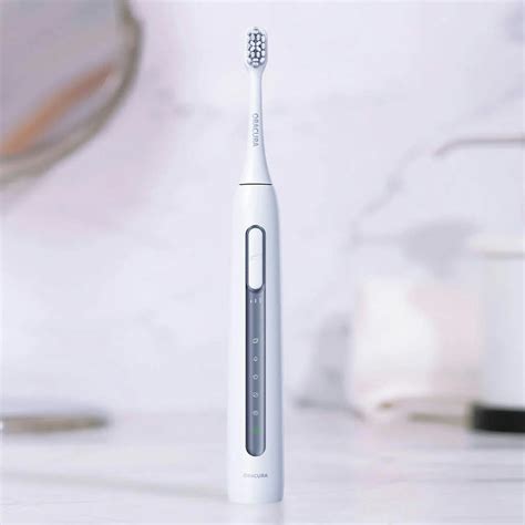 8 Best Electronic Toothbrushes To Help You With Oral Care 2024 | LBB