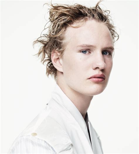 Victor Polster, the Dancer Who Sprung to Fame as a Trans Ballerina in ...