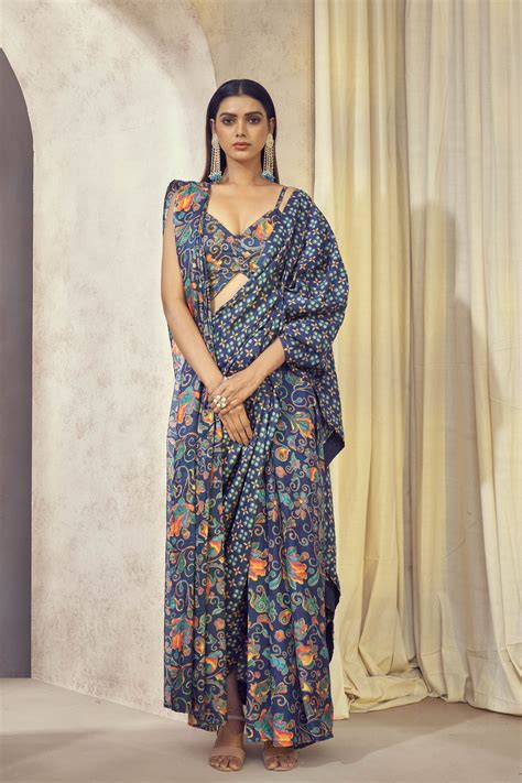 Maaya Pre Drape Double Pallu Saree With Butterfly Top – Affroz.com