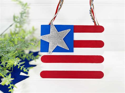 35 Fourth of July Crafts for Adults - Single Girl's DIY