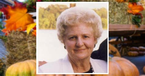 Obituary | Bernadine Casteel of Mattoon, Illinois | Reed Funeral Home, Ltd.