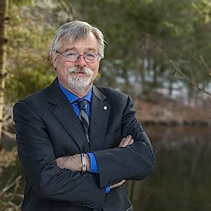 Pan pan girls and transvestite patriarchies: performing and recovering masculinity in post-1945 lite