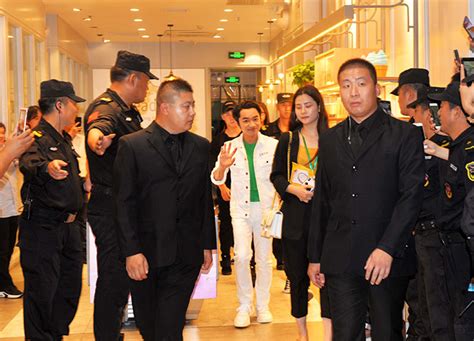 特种保镖最新素材