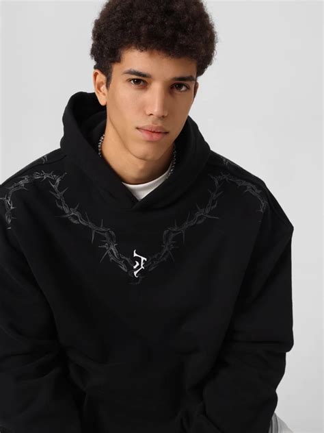 Thorn Collar Hoodie – Bosom Buddy