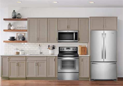 Lacks | Whirlpool 3-Pc Stainless Steel Kitchen Appliance Package ...