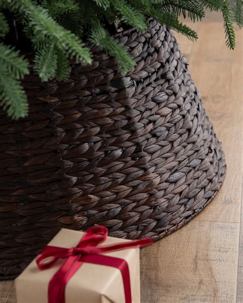 Woven Christmas Tree Collars | Balsam Hill