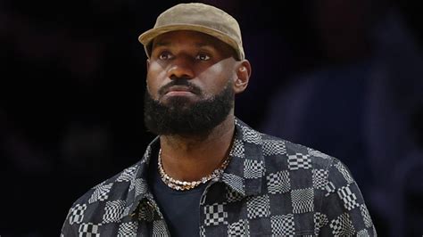 When Will LeBron Return? Latest Update on When King James Will Debut ...