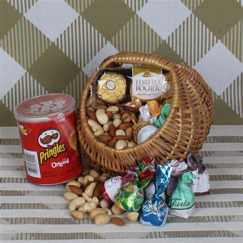 Dry fruit Chocolate Gift Basket – Chocolate Delivery Online