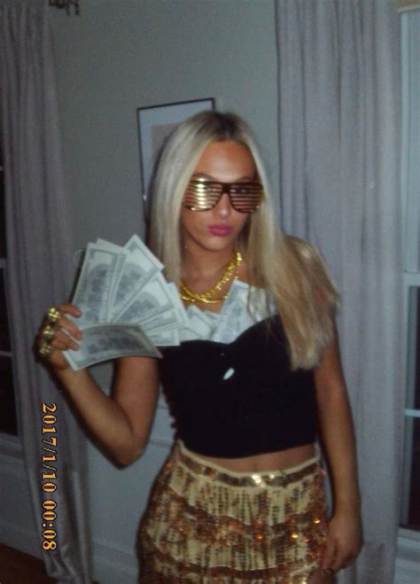 Gold Digger Costume