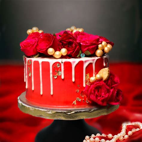 Royal Red Rose Cake