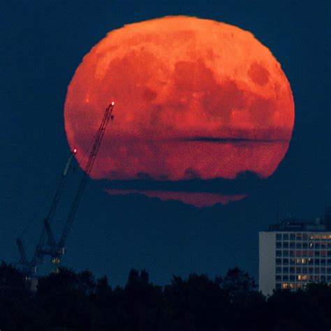 Supermoon Blood Moon Blue Moon And Harvest Moon Nasa What Is A Blue