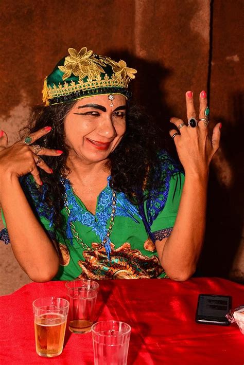 A MORTE DO IMPERADOR DA ILHA - Benicio Bem - LETRAS.COM