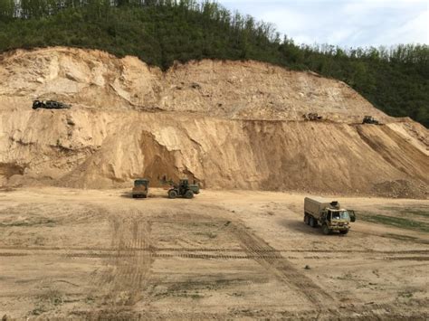 Engineering exercise breaks new ground in U.S., Serbian military ...