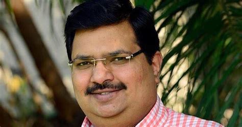 Maharashtra: Former minister Prashant Hiray and MLC Apoorva Hiray quit ...