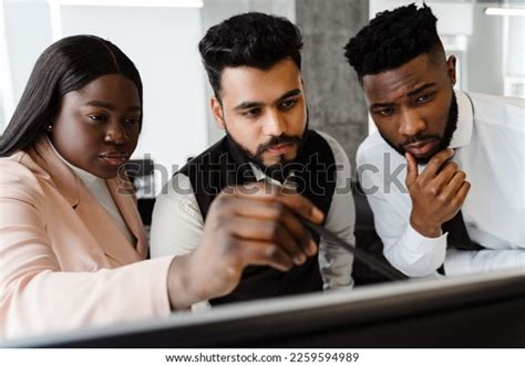 Multiracial Business People 的图像结果