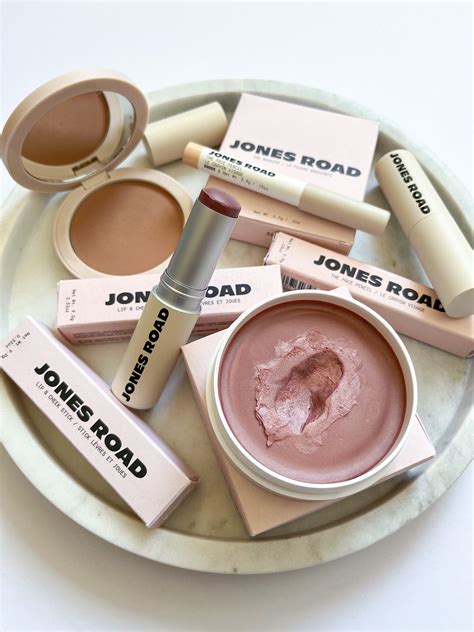 Jones Road Review: Nailing the 'No-Makeup Makeup' Look - The Summer Study
