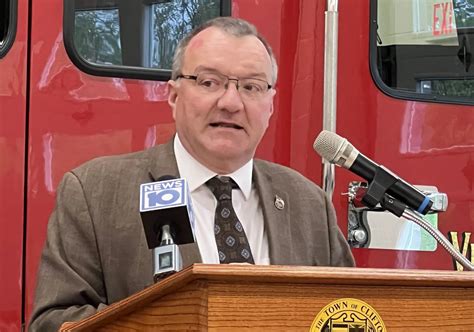 Capital Region Chamber VP charged with attempting to lure minor to ...