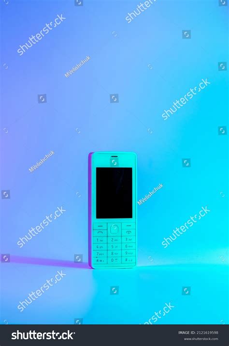 White Phone 的图像结果
