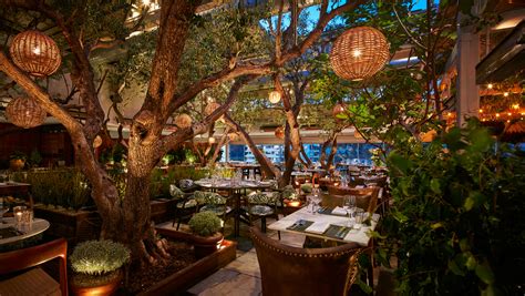 What Is Soho House, the Exclusive Members-Only Club Where You Can Hang ...