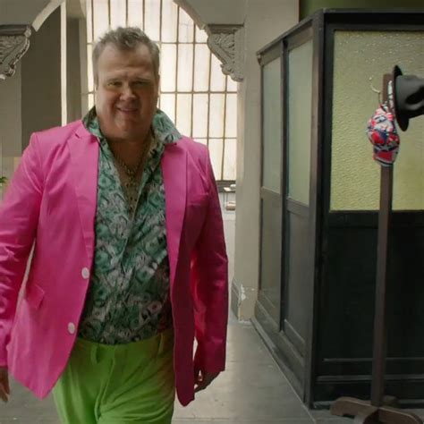 Weird Al "Tacky" Video - Entertainment News