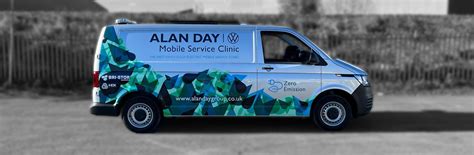 Fully electric, mobile vehicle service clinic