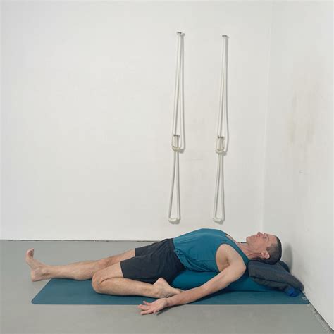 Psoas Release Yoga – Free Video & Photos | Yoga Selection