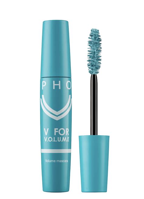 Trend We're Trying: Aquamarine eyes | Grazia India