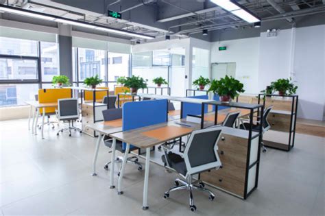 办公桌椅组合4人位 六人位职员工位桌简约现代办公桌_合步二手办公家具城，新旧搭配，创业成本立省50%。
