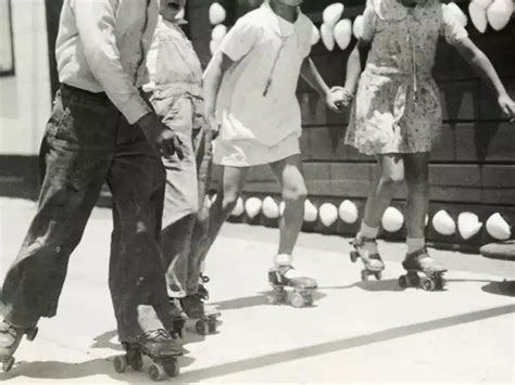 Venezuela - Roller Skating - Roller Skating, Giant Lanterns & X’mas ...