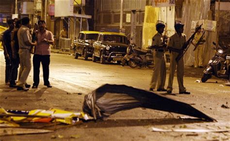 组图：印度孟买连环恐怖袭击事件致80人死亡_新闻中心_新浪网