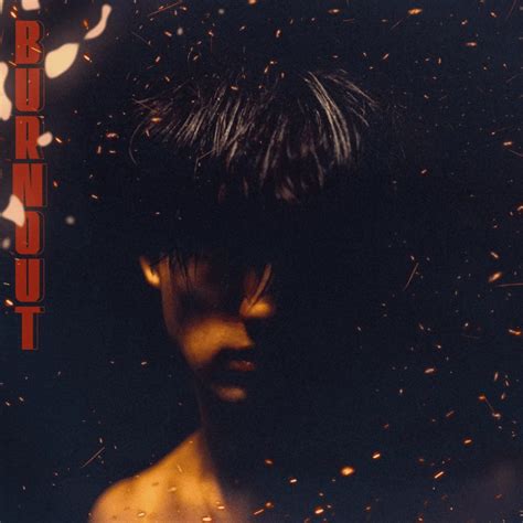 BoyWithUke | 15 álbumes de la discografía en LETRAS.COM