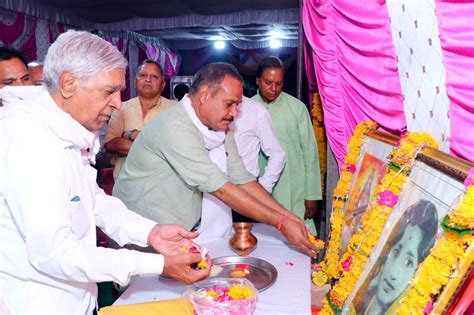 Advocate Rajmal Jain honored for his cooperation in Maharani ...