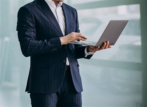 Luxury Business Suit 的图像结果