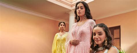 Traditional & Ethnic Dresses for Women & Kids in India | Taruni India