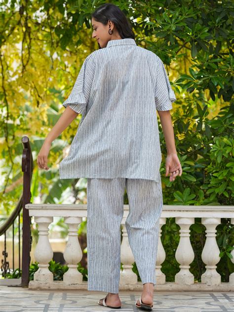 Grey stripes loose fit cotton Night Suit Set – Sanskruti Homes