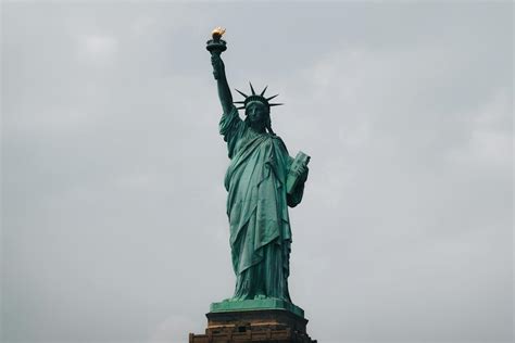 Statue Of Liberty Crying Photos, Download The BEST Free Statue Of ...