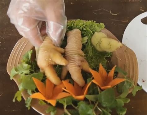 Dragon Chicken's Thick Feet from Vietnam Are A Delicacy