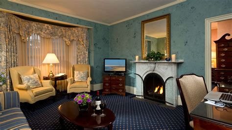 Dan'l Webster Inn and Spa from ₹ 13,640. Sandwich Hotel Deals & Reviews ...